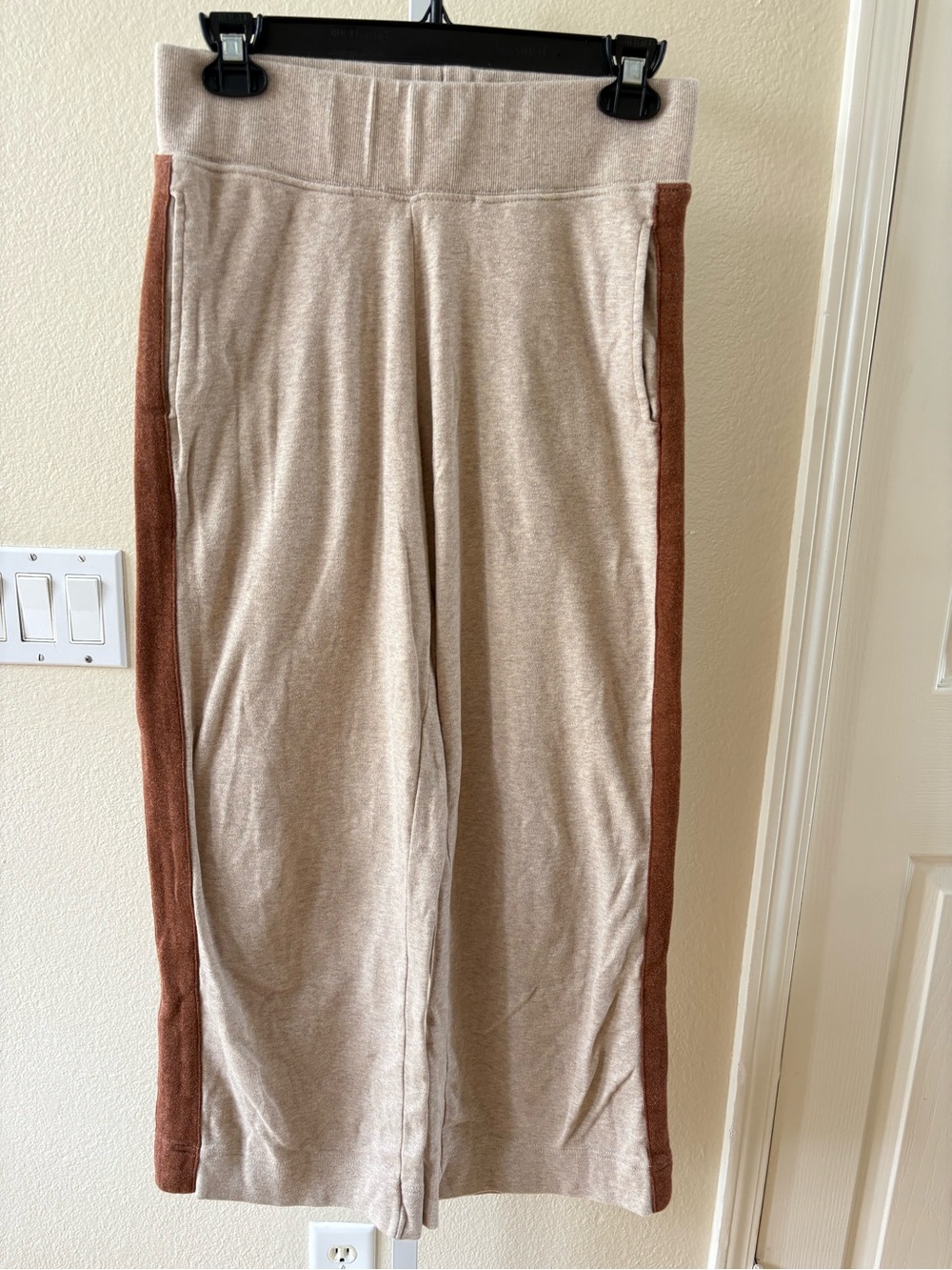 Pact Airplane Cropped Track Pants in Oatmeal - Size S - Picture 5 of 7